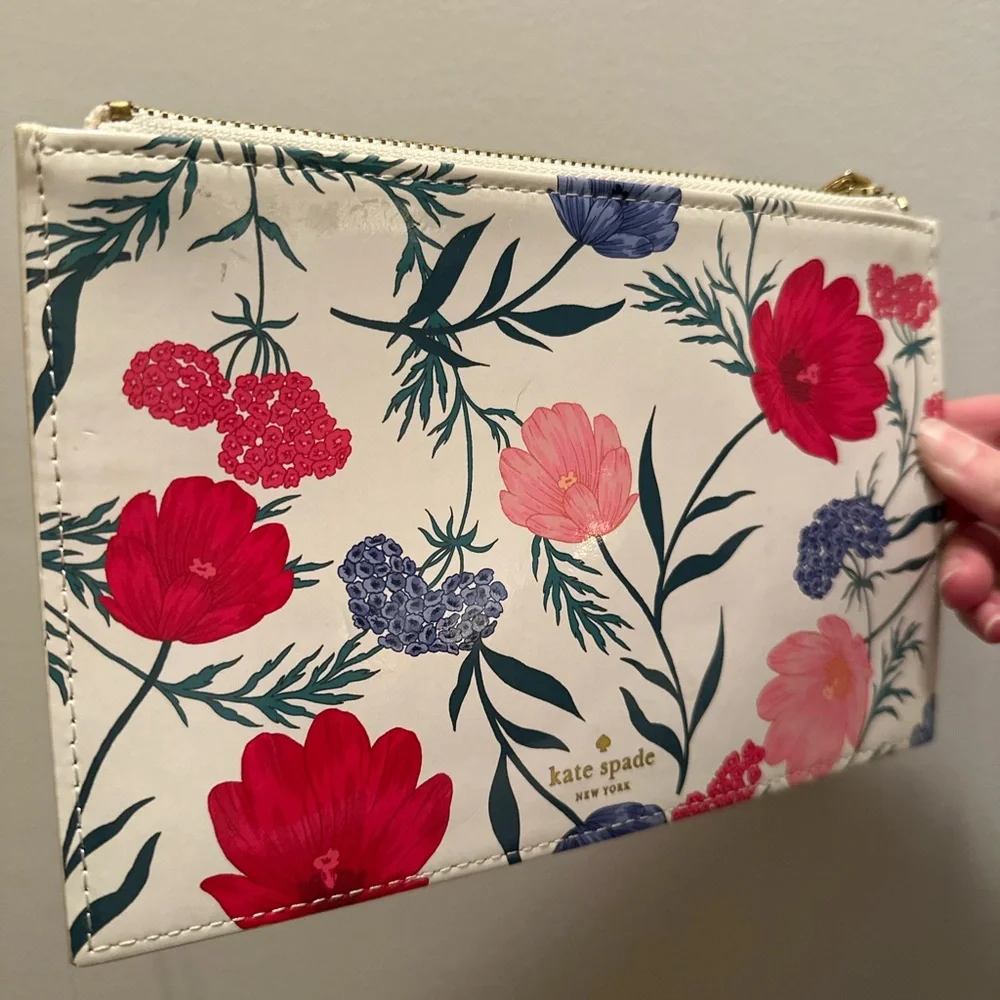 NWOT Kate Spade Multicolor Floral Wristlet - Picture 3 of 6